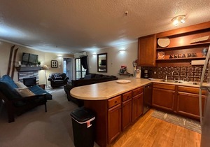 Winterplace Ski in Ski Out Condos 3Br/2Ba 3rd floor sleeps 8