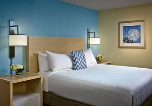 Your Home Far Away From Home! 3 Units Close to Memphis Zoo, Pets Allowed!