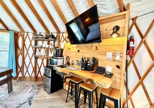 Yurt Overlook #3 w/AC, Private Bath Near Zion
