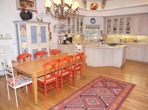 Bleeker St | West End
