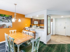 Club Wyndham South Shore | Elk Point