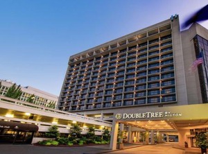 Doubletree | Lloyd District