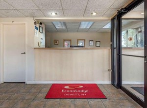 Econo Lodge Dewitt | DeWitt