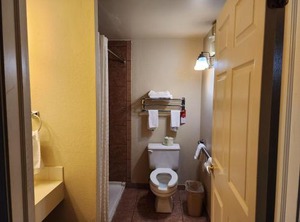 Econo Lodge Inn | Grand Rapids