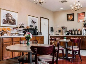 Econo Lodge Inn | Grand Rapids