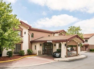 Holiday Inn Express Kalamazoo West Ihg Hotel | Kalamazoo