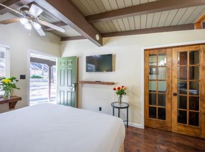 Emerald Bay Lodge | Tahoe Island