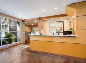 Inn At Port Gardner Hotel | Northwest Everett