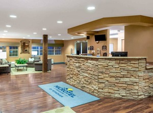 Microtel Inn | Raton
