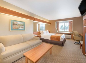 Microtel Inn | Raton