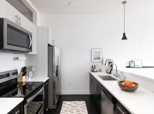 Flexhome Skywalk Fiserv Rooftopgymparking | Milwaukee