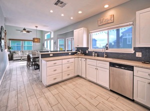 Courtyard | Sand Point
