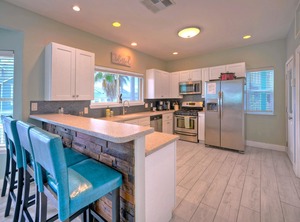Courtyard | Sand Point
