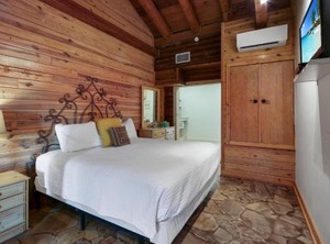 Wimberley Log Resort | Wimberley