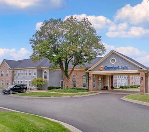 Comfort Inn Plainwell 