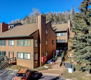 Chalet Village 