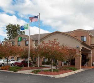 Holiday Inn Express Hotel Woodhaven Ihg 
