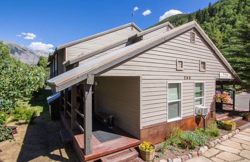 Telluride Condo | 1-Bedroom Mountainside Inn Suite With Fireplace