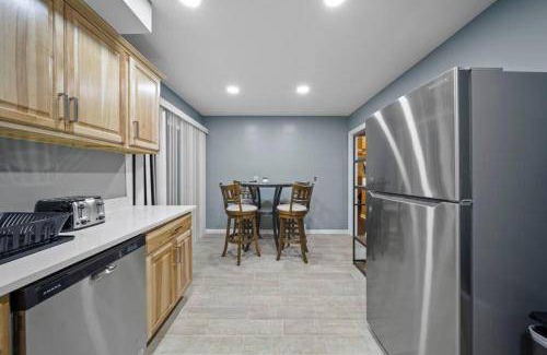 Shelby Township House | 1000 m² House ∙ 4 bedrooms ∙ 8 guests