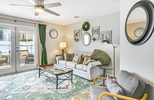 Clarksville Apartment | 101 m² Apartment ∙ 2 bedrooms ∙ 6 guests
