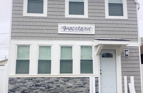 Salisbury Beach House | 102 m² House ∙ 5 bedrooms ∙ 15 guests