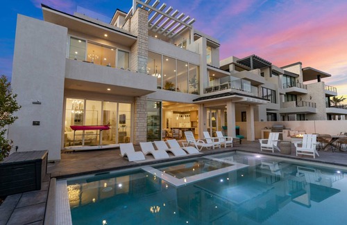 St. George House | 1030 m² House ∙ 14 bedrooms ∙ 52 guests