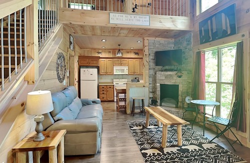 Chalet Village North Cabin | 106 m² Cabin ∙ 1 bedroom ∙ 4 guests