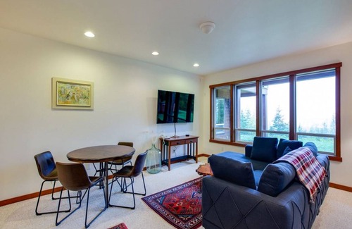 Whatcom County Apartment | 111 m² Apartment ∙ 3 bedrooms ∙ 6 guests