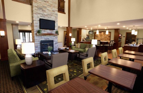 Rossford Hotel | 111 m² Hotel ∙ 2 bedrooms ∙ 127 guests