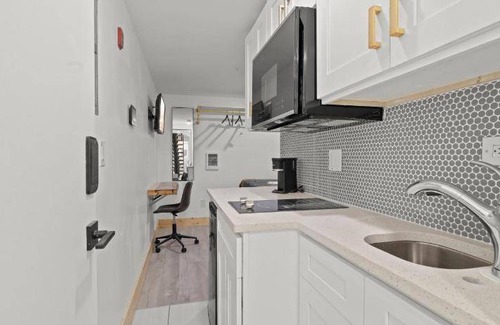 North Philadelphia West Apartment | 120 m² Serviced apartment ∙ 8 guests