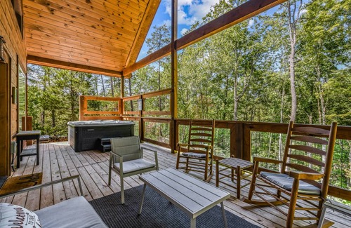 Sevierville Cabin | 127 m² Cabin ∙ 2 bedrooms ∙ 6 guests