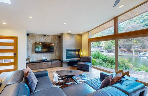 Blue Heron House | 128 m² House ∙ 2 bedrooms ∙ 4 guests