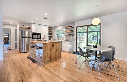 Baseline Sub House | 133 m² House ∙ 2 bedrooms ∙ 4 guests