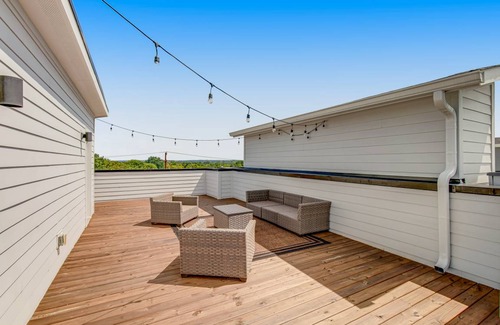 Madison Condo | 138 m² Condo ∙ 2 bedrooms ∙ 6 guests