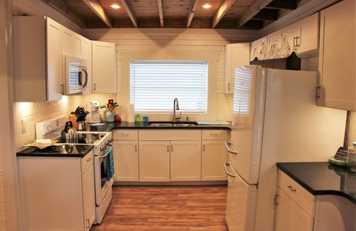 Laguna Beach Estates House | $147/night~ Last minute cancellation!~LAGUNA BEACH'S BEST! Across from the Quiet Laguna Beach!