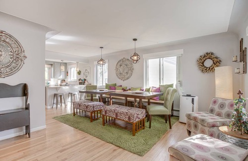 Edgewater House | 150 m² House ∙ 2 bedrooms ∙ 8 guests