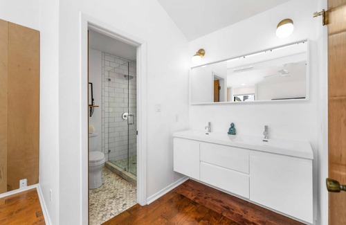 Oak Forest House | 157 m² House ∙ 3 bedrooms ∙ 8 guests