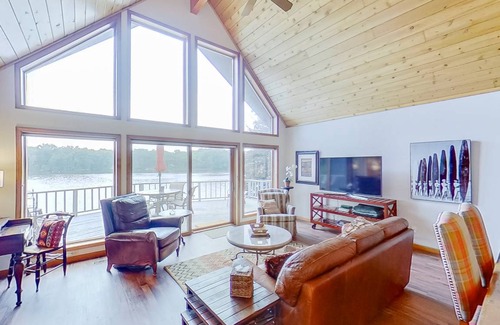 Paw Paw House | 168 m² House ∙ 3 bedrooms ∙ 9 guests