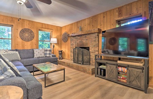 Weaverville House | 173 m² House ∙ 3 bedrooms ∙ 7 guests