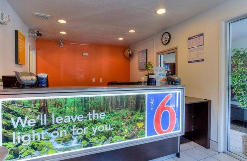 Lake Oswego Hotel | 19 m² Hotel ∙ 10 guests