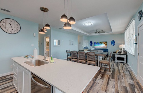 Port Aransas House | 2 Homes- Perfect location for large families or groups. Pool, Walk to BEACH