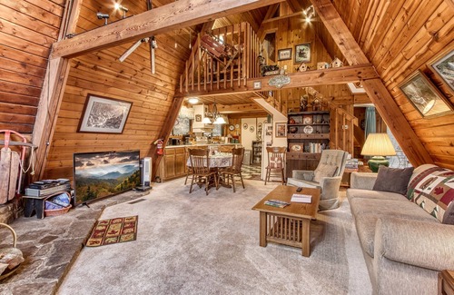 Chalet Village Cabin | 2 Miles to Downtown Gatlinburg! Less than1/2 mile to Skiing!Sledding!Ice Skating