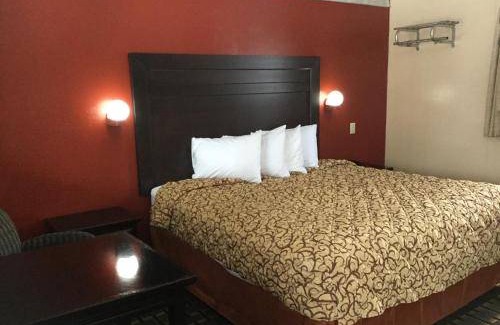 Reynolds Corners Hotel | 20 m² Motel ∙ 4 guests