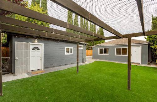 Redwood City House | 2000 m² House ∙ 5 bedrooms ∙ 16 guests