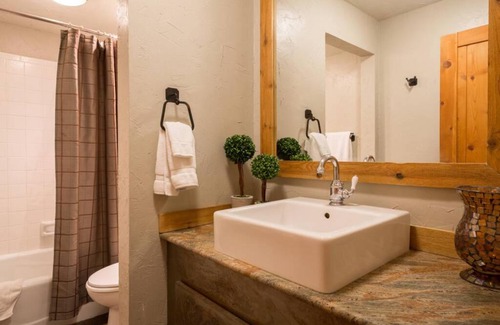 North Park City Apartment | #212 1br Condo Across from PC Resort