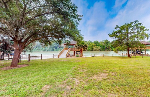 Brazoria House | 214 m² House ∙ 7 bedrooms ∙ 18 guests