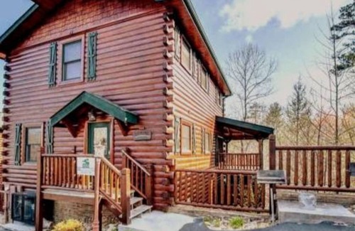 Hemlock Hills Apartment | 222 m² Apartment ∙ 4 bedrooms ∙ 18 guests