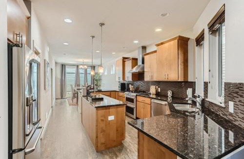 San Rafael House | 2226 N Washington St