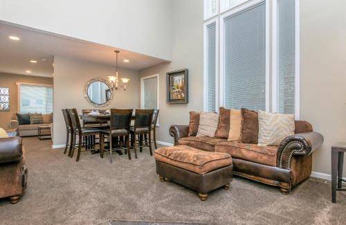Midvale House | 223 m² House ∙ 3 bedrooms ∙ 11 guests