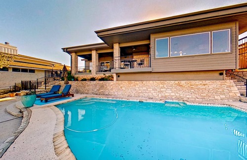 Spicewood House | 223 m² House ∙ 4 bedrooms ∙ 8 guests